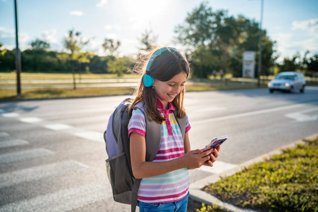 Ways to stay safe on the roads as a pedestrian - Saferoads